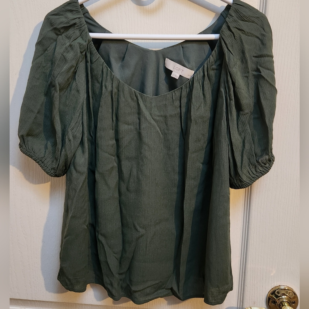 Loft olive green top